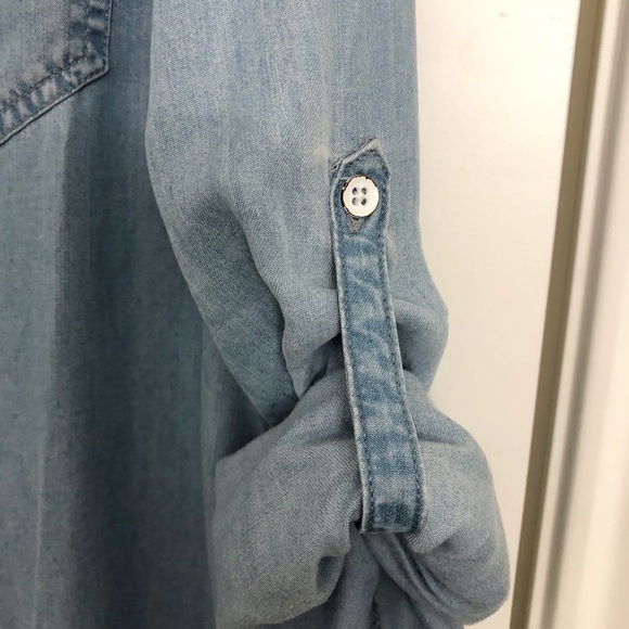 beachlunchlounge Tops - beachlunchlounge button-up shirt